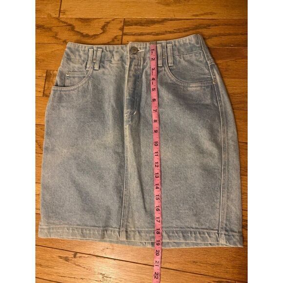 NWT Liz Wear women's light wash Y2K denim skirt size 6 - Picture 6 of 8
